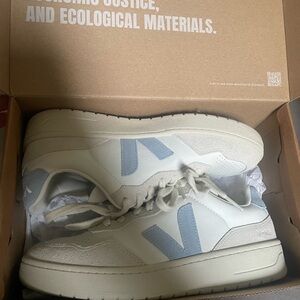 VEJA Blue/White Leather Suede, Size 9, NWT - V-90 O.T Leather